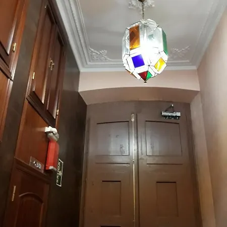 Apartment & Away In The Heart Of Historical Town Of *
