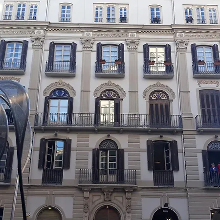 & Away In The Heart Of Historical Town Of Apartment